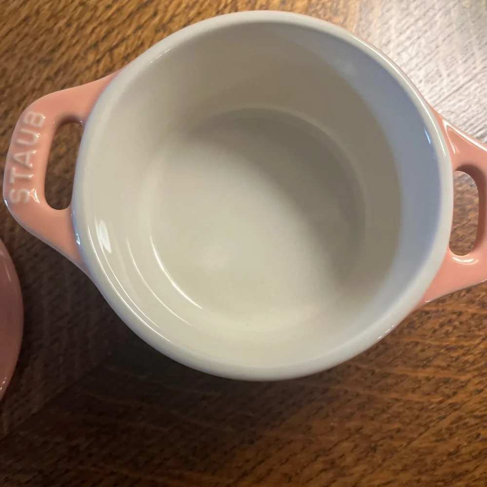 Staub Stoneware Mini La Cotte Pastel Peach 🍑 - Picture 5 of 6